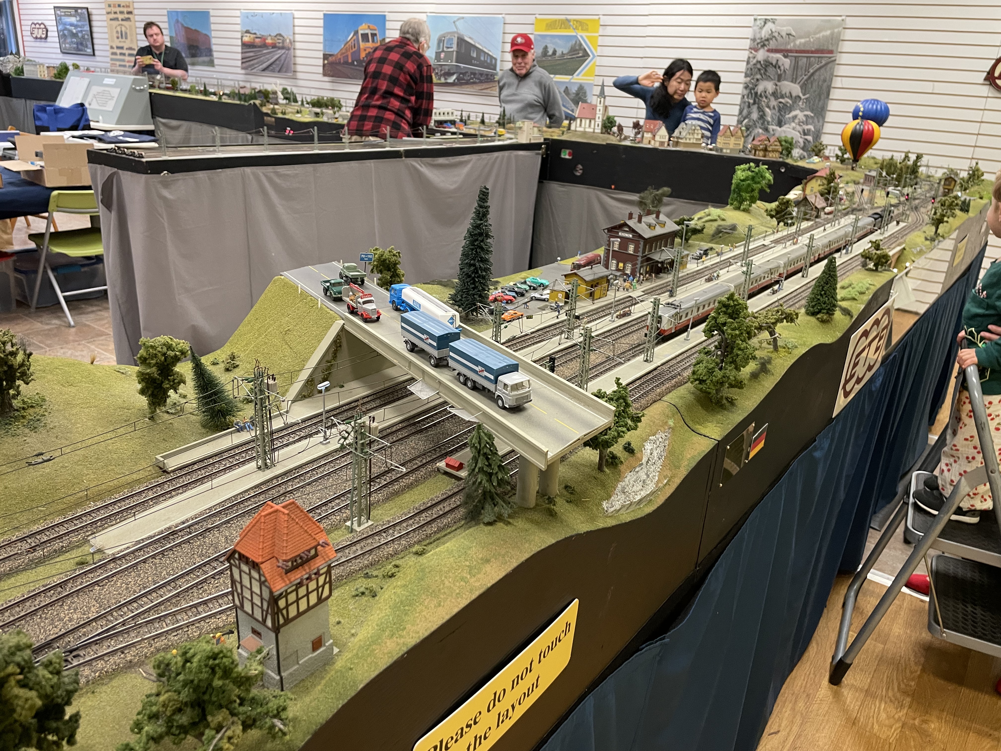 Model Train Exhibit - Photo 2